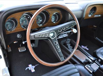 Ford Mustang Boss 429 NASCAR