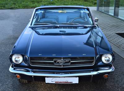 Ford Mustang Cabrio V8 ERSTBESITZ
