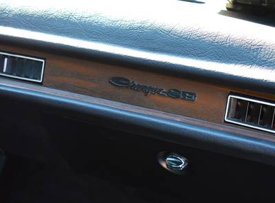 Dodge Charger SE 360cui V8