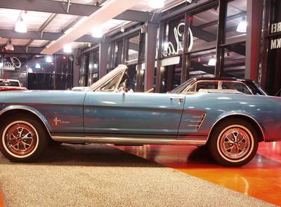 Ford Mustang 289 V8