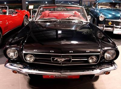 Ford Mustang 260 V8