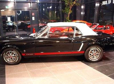 Ford Mustang 260 V8