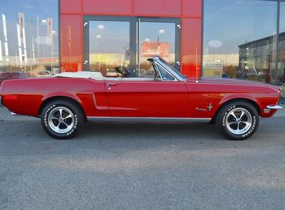 Ford Mustang V8 Cabrio
