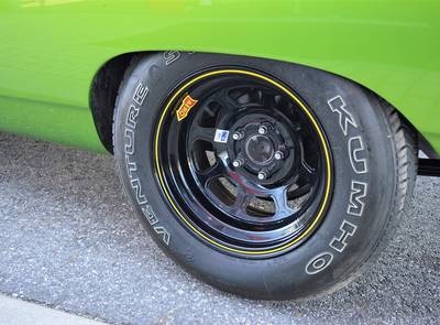 Plymouth Road Runner 383cui Big Block