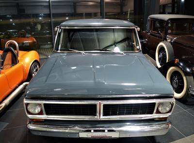 Ford F-100 Long Bed