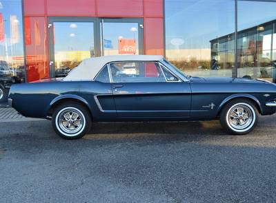 Ford Mustang Cabrio V8 ERSTBESITZ