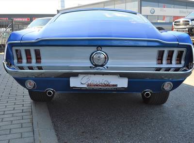 Ford Mustang Fastback A-Code
