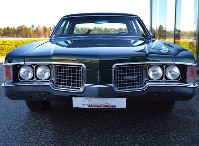 Oldsmobile Ninety-Eight Luxury 455 Rocket