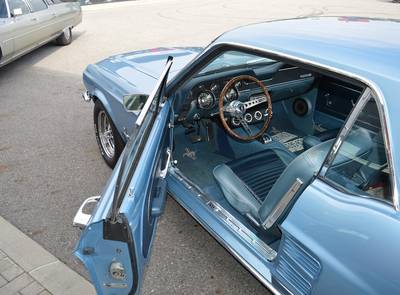 Ford Mustang Coupe 289 V8, 4V