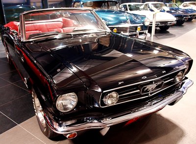 Ford Mustang 260 V8