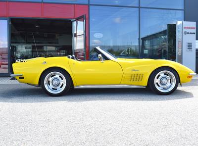 Corvette Stingray Convertible