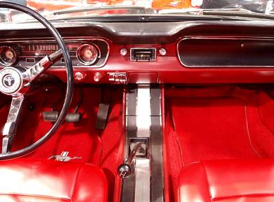 Ford Mustang 260 V8