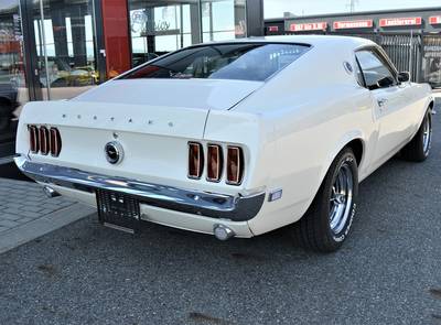 Ford Mustang Boss 429 NASCAR