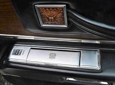 Cadillac Fleetwood Seventy-Five,  9 - Passenger