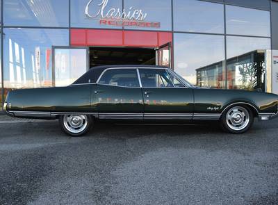 Oldsmobile Ninety-Eight Luxury 455 Rocket