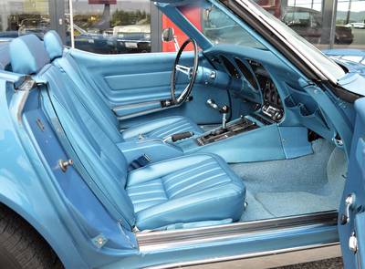 Corvette Stingray Convertible 350hp