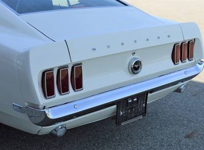Ford Mustang Boss 429 NASCAR
