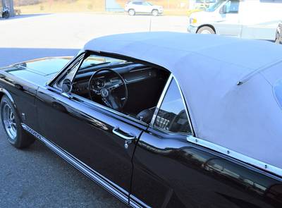 Ford Mustang V8 Convertible