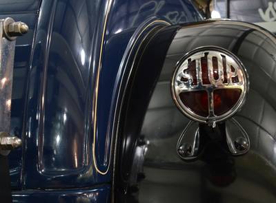 Ford Model A De Luxe Roadster
