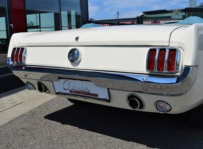 Ford Mustang GT Convertible