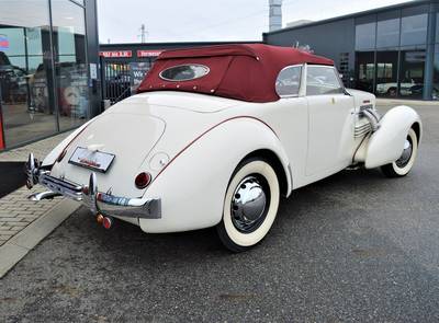 Cord 812 Supercharged Convertible Pheaton