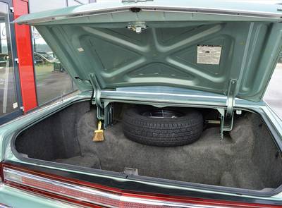 Lincoln Continental 460cui V8