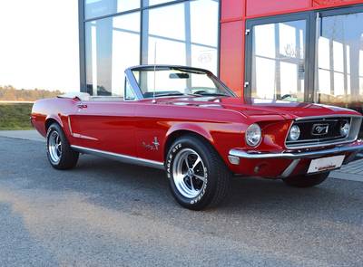 Ford Mustang V8 Cabrio