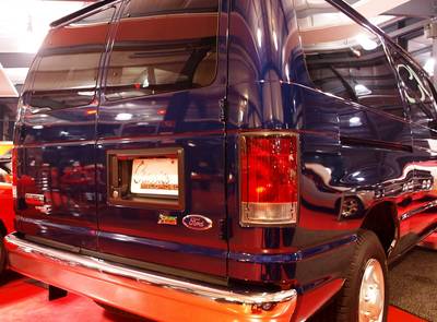 Ford E-150 XL Econoline
