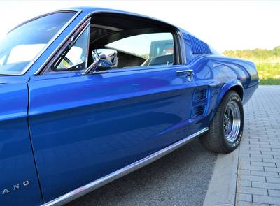 Ford Mustang Fastback A-Code