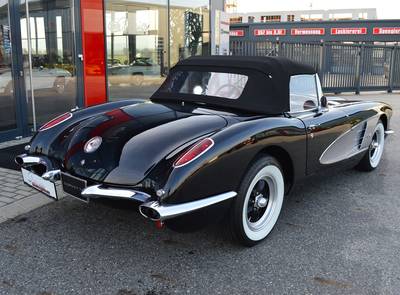 Corvette C1 Resto-Mod LT1