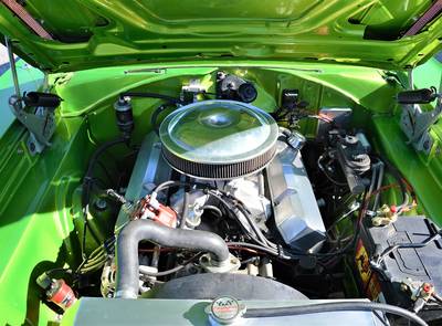 Plymouth Road Runner 383cui Big Block