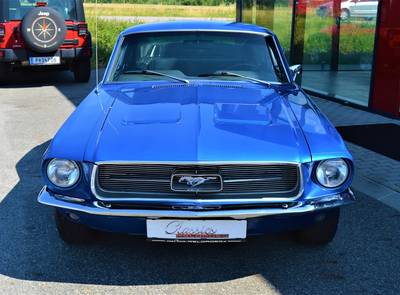 Ford Mustang Fastback A-Code
