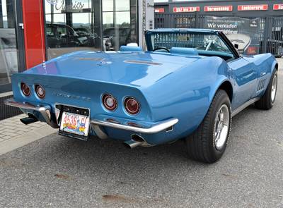 Corvette Stingray Convertible 350hp