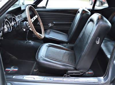 Ford Mustang V8 302cui J-Code