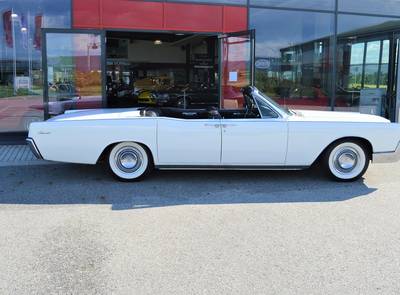 Lincoln Continental 4-door Convertible