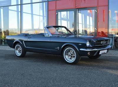 Ford Mustang Cabrio V8 ERSTBESITZ