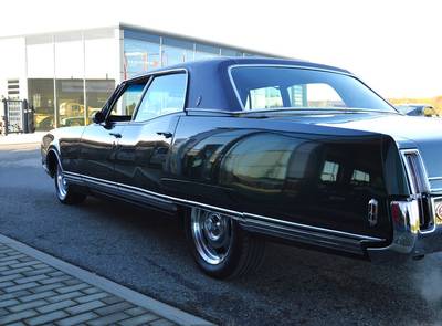 Oldsmobile Ninety-Eight Luxury 455 Rocket