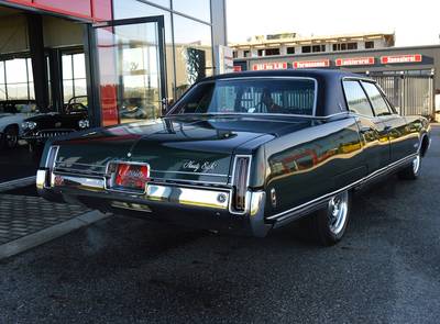 Oldsmobile Ninety-Eight Luxury 455 Rocket