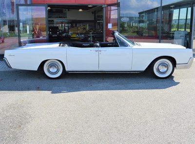 Lincoln Continental 4-door Convertible