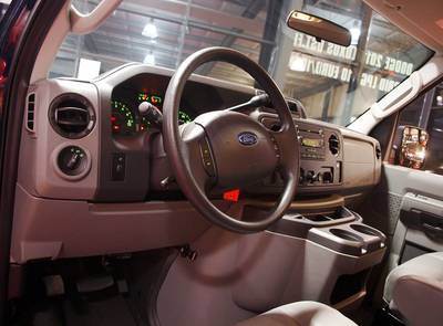 Ford E-150 XL Econoline