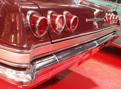 Chevrolet Impala SS 409 fastback