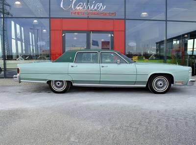 Lincoln Continental 460cui V8