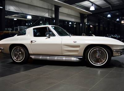 Corvette C2 Sting Ray 327 / 250