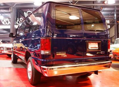 Ford E-150 XL Econoline