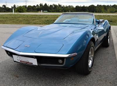Corvette Stingray Convertible 350hp