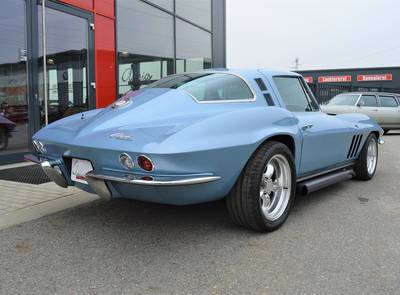 Chevrolet Corvette Sting Ray Coupe
