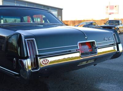 Oldsmobile Ninety-Eight Luxury 455 Rocket