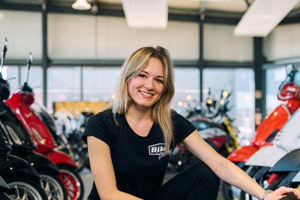 Anja Zwetti, MA