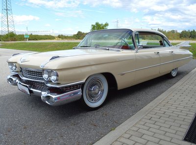 Cadillac Sedan DeVille 390cui V8