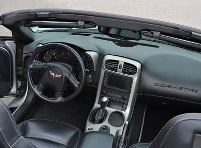 Chevrolet Corvette C6 Convertible LS2